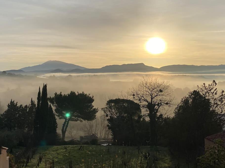 La Vue Sur Le Mont Ventoux, Appartement & Parking Cairanne Exterior foto